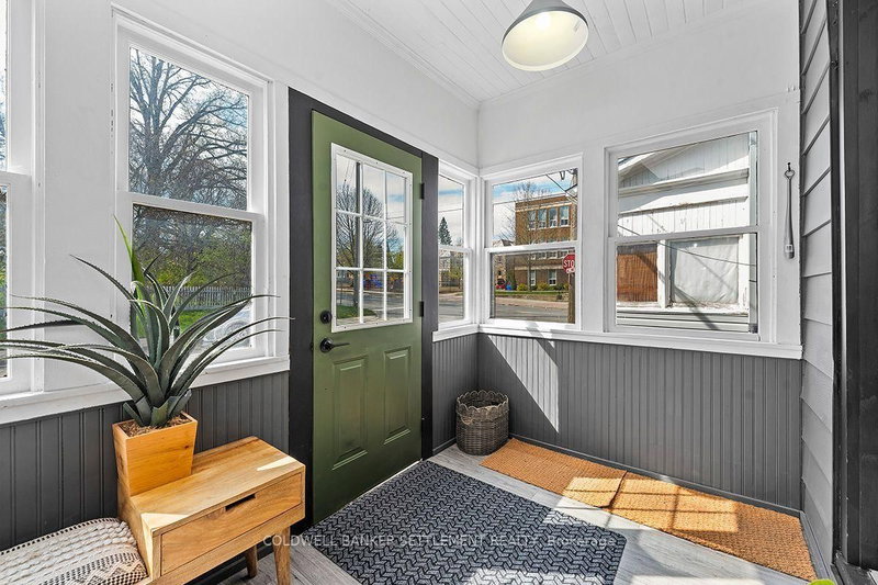 73 Craig St photo 5
