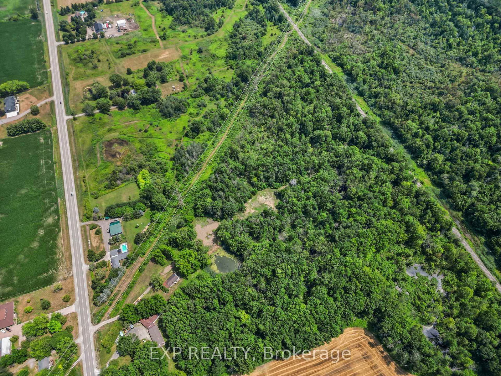 5857 Glendon Drive • Southwest Middlesex, ON photo 2