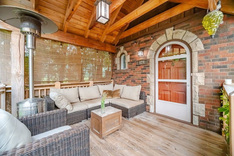 124 Kipling Road