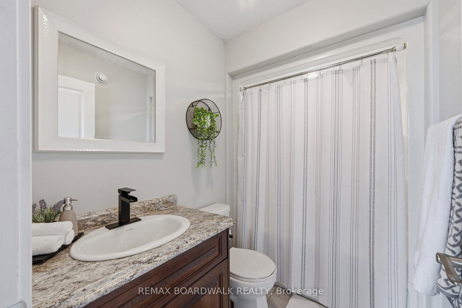 17 Albert Street • Edwardsburgh/Cardinal, ON photo 39