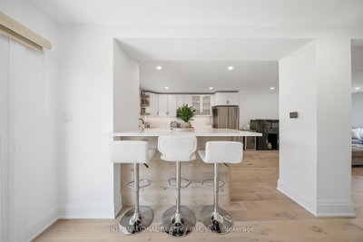 28 Debby Crescent • Brantford, ON photo 8