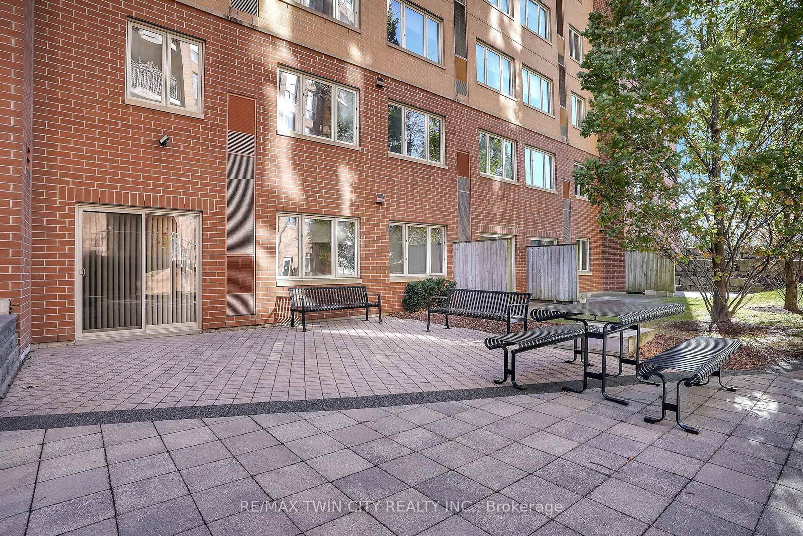 803 - 1414 King St, Kitchener, view 40