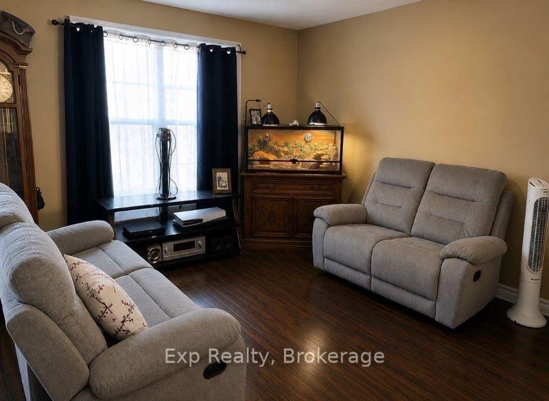 Unit C — 1 Caroline Street, Kawartha Lakes