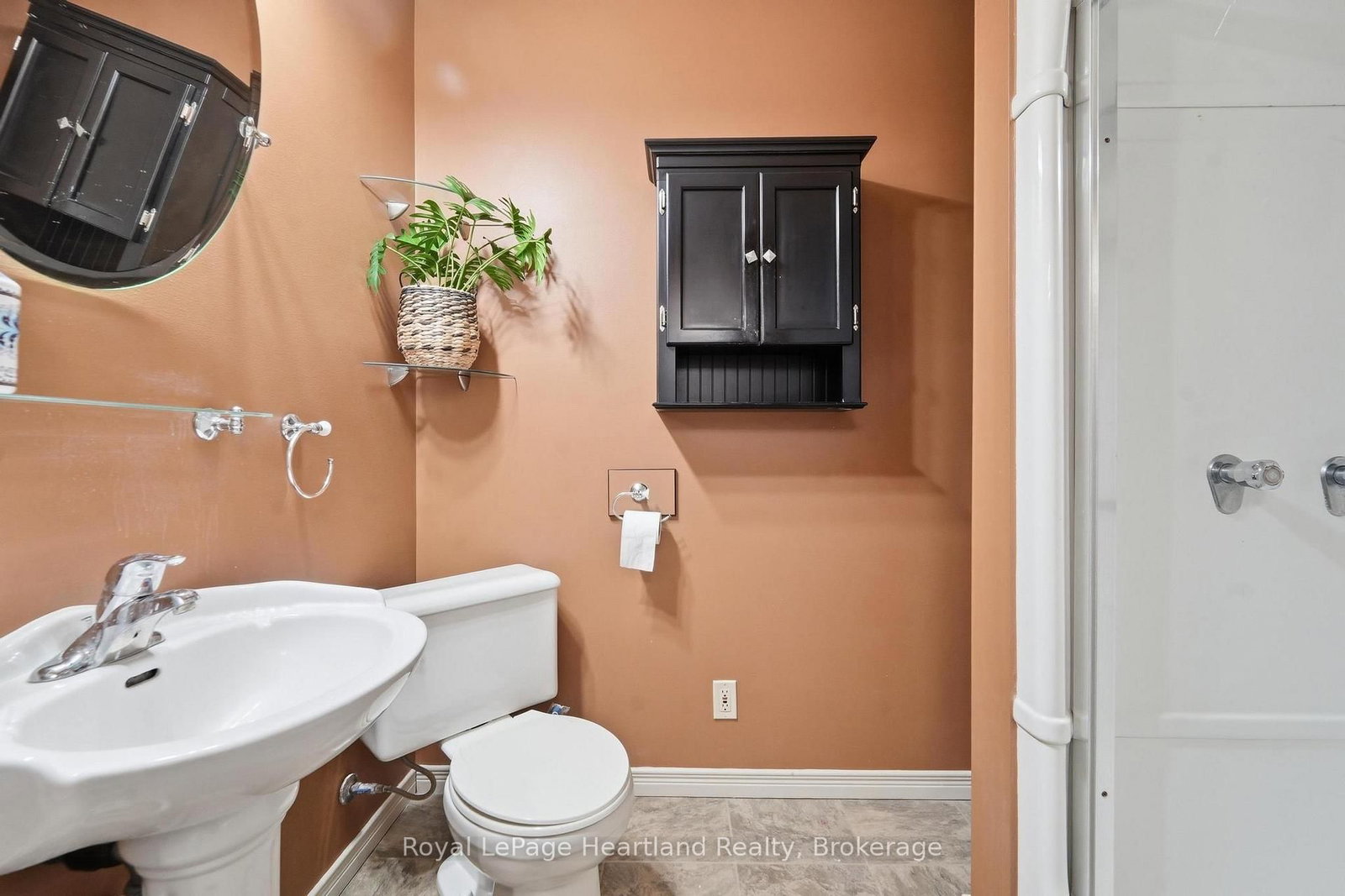 107 S Wellington Street • Goderich, ON photo 10