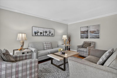 285 St Annes Crescent • Peterborough, ON photo 8