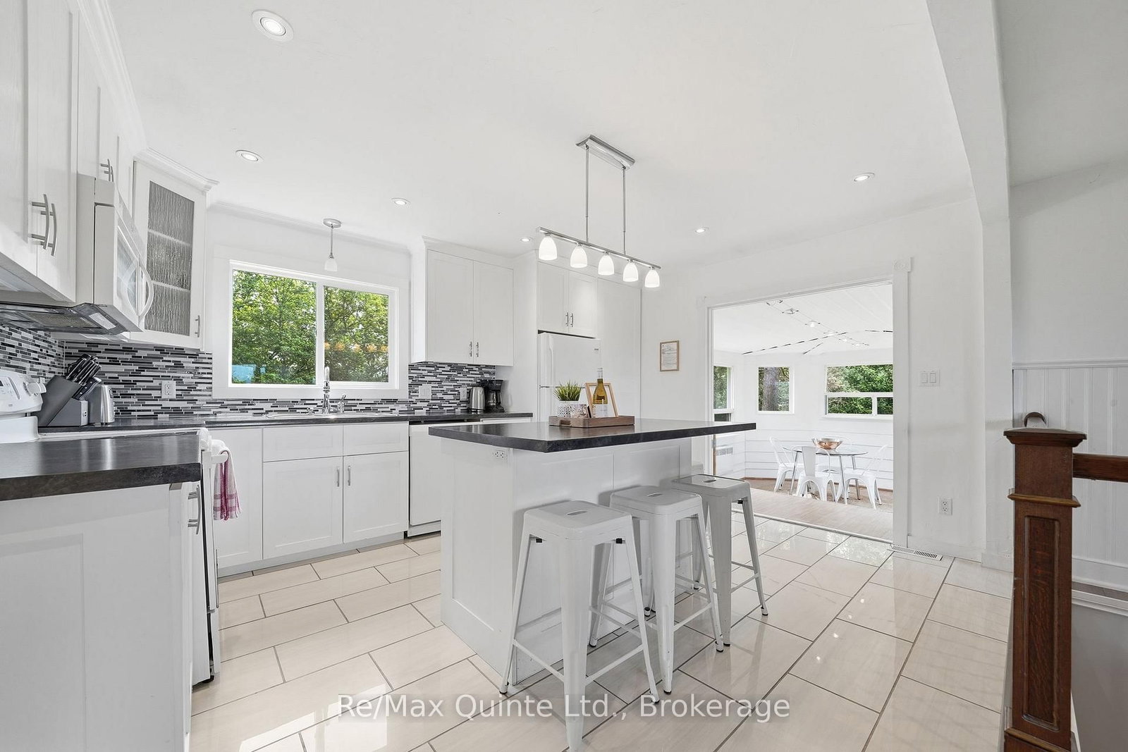 6 Grays Lane • Prince Edward County, ON photo 13
