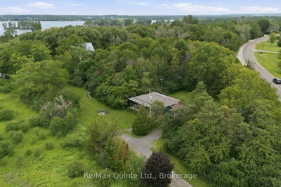 6 Grays Lane • Prince Edward County, ON photo 4