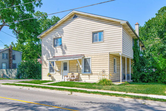 819 Duke Street