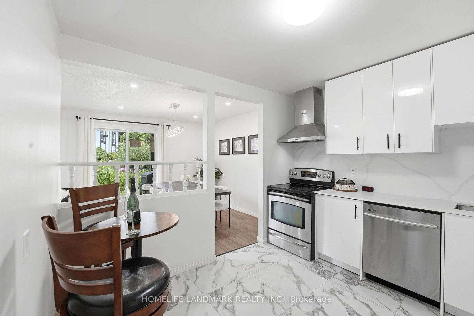 7 Harness Lane • #B • Ottawa, ON photo 18