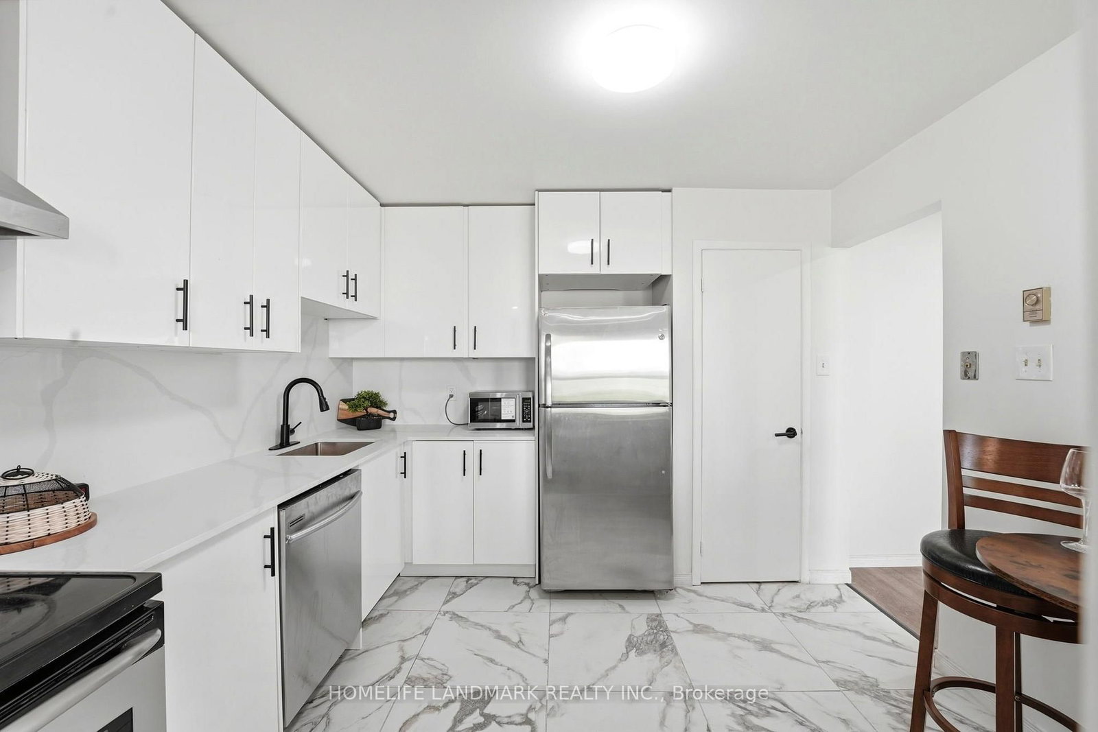 7 Harness Lane • #B • Ottawa, ON photo 19