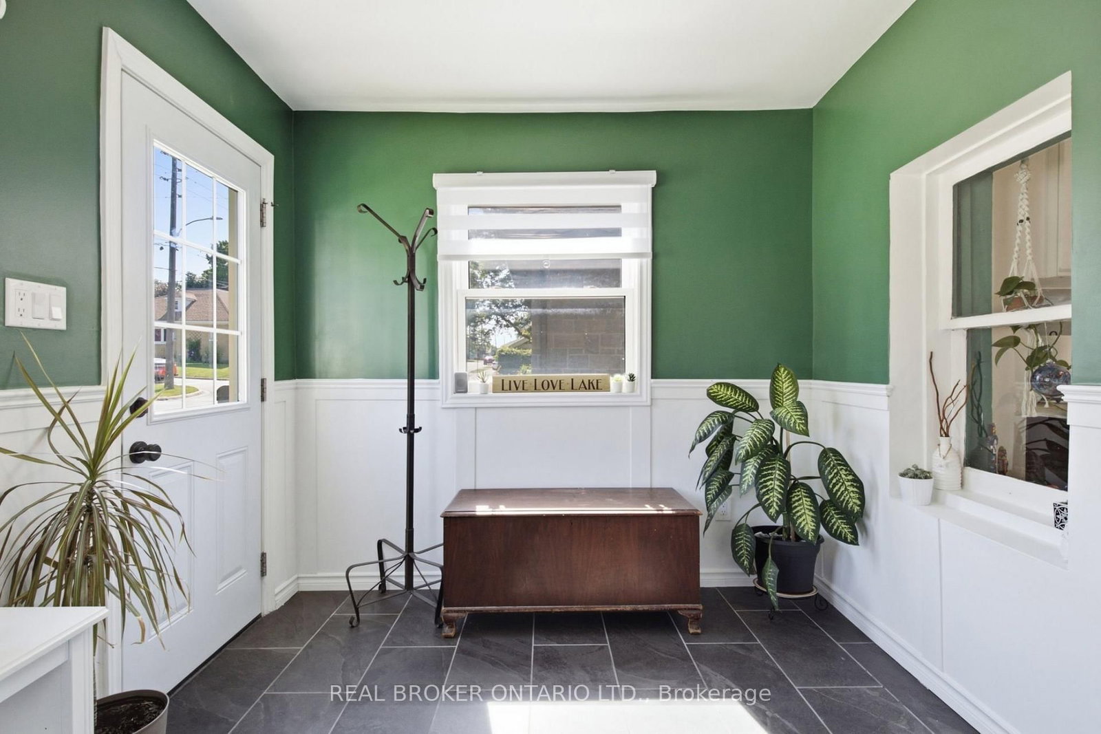 520 Elma Street W • North Perth, ON photo 15