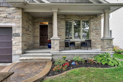 452 Landswood Way • Ottawa, ON photo 5