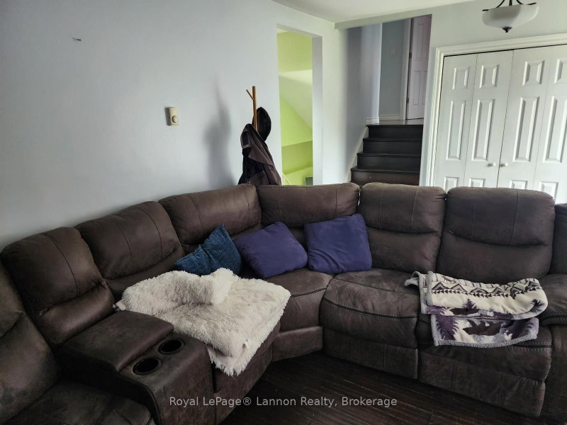 94 LAKEVIEW Drive