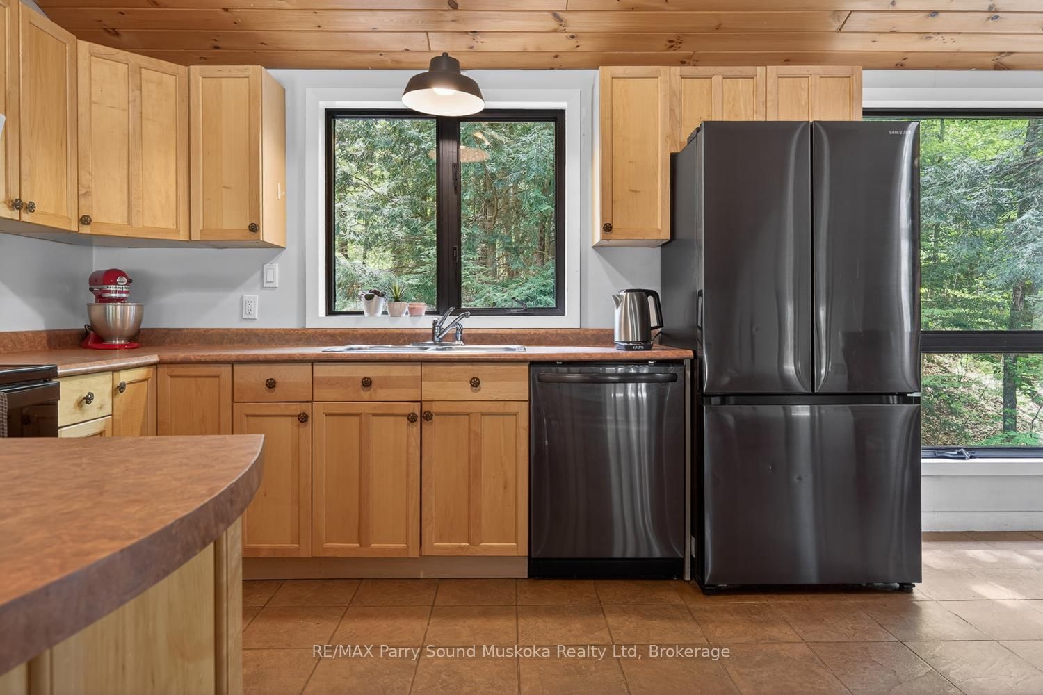 34 SILVER POINT Drive • Seguin, ON photo 15