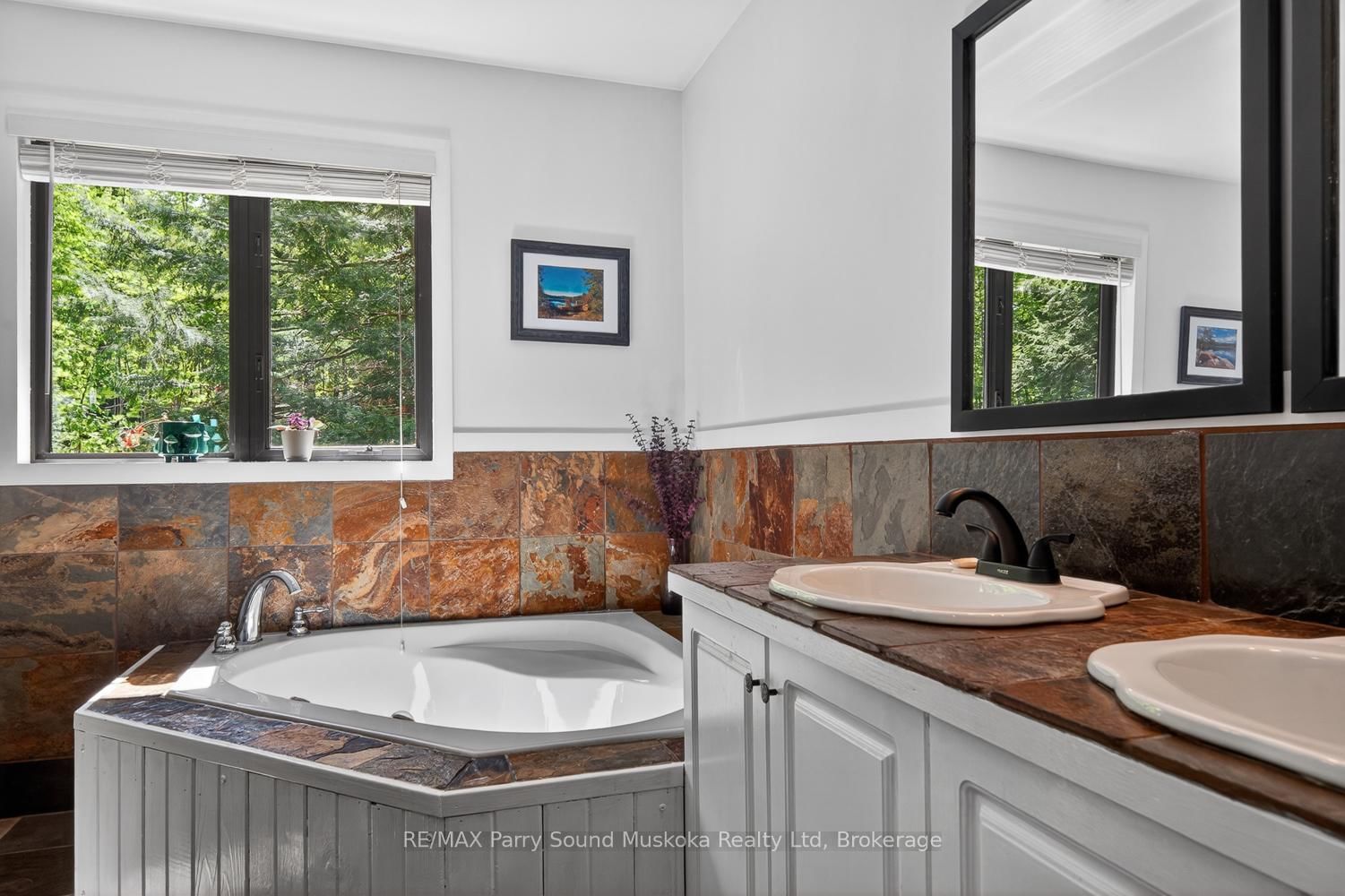 34 SILVER POINT Drive • Seguin, ON photo 25
