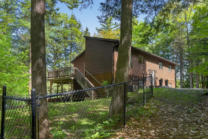 34 SILVER POINT Drive