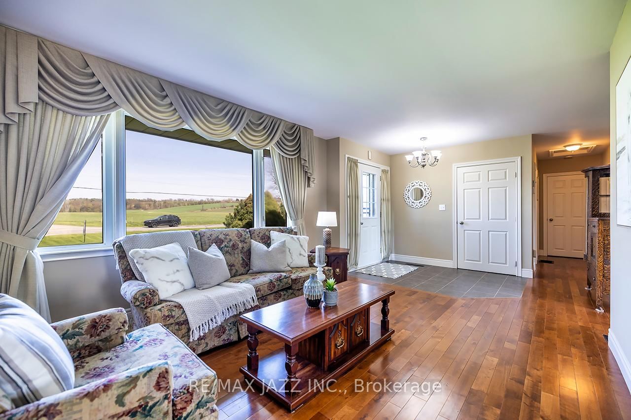 152 Belleville Road • Stirling, ON photo 10