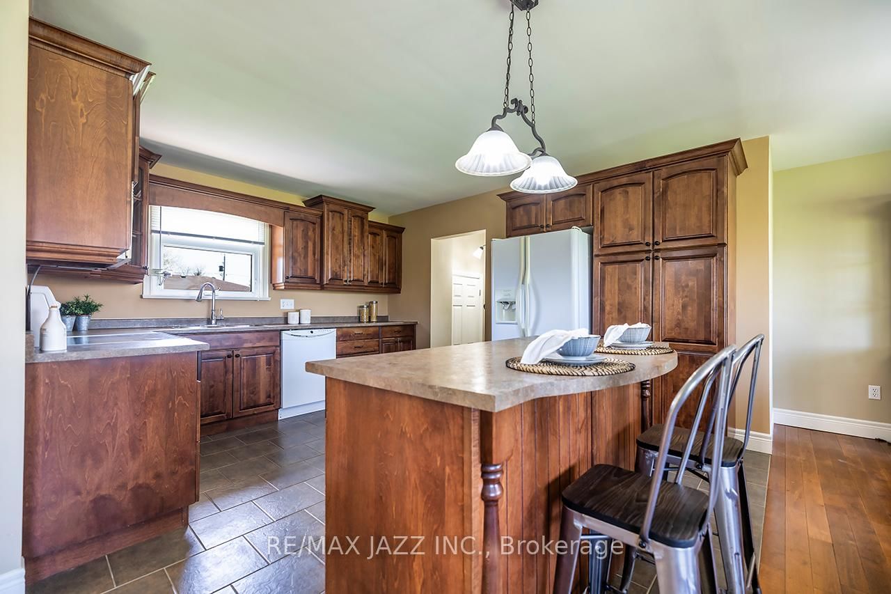 152 Belleville Road • Stirling, ON photo 17