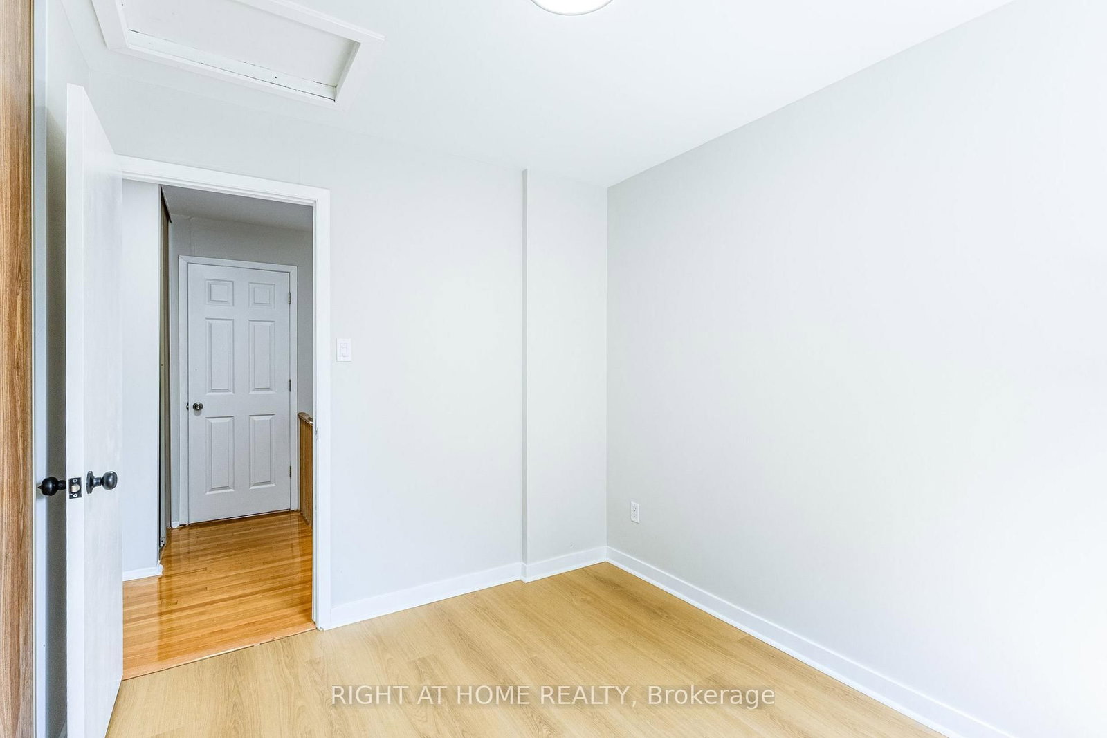 161 Pheasant Run Drive • Ottawa, ON photo 11