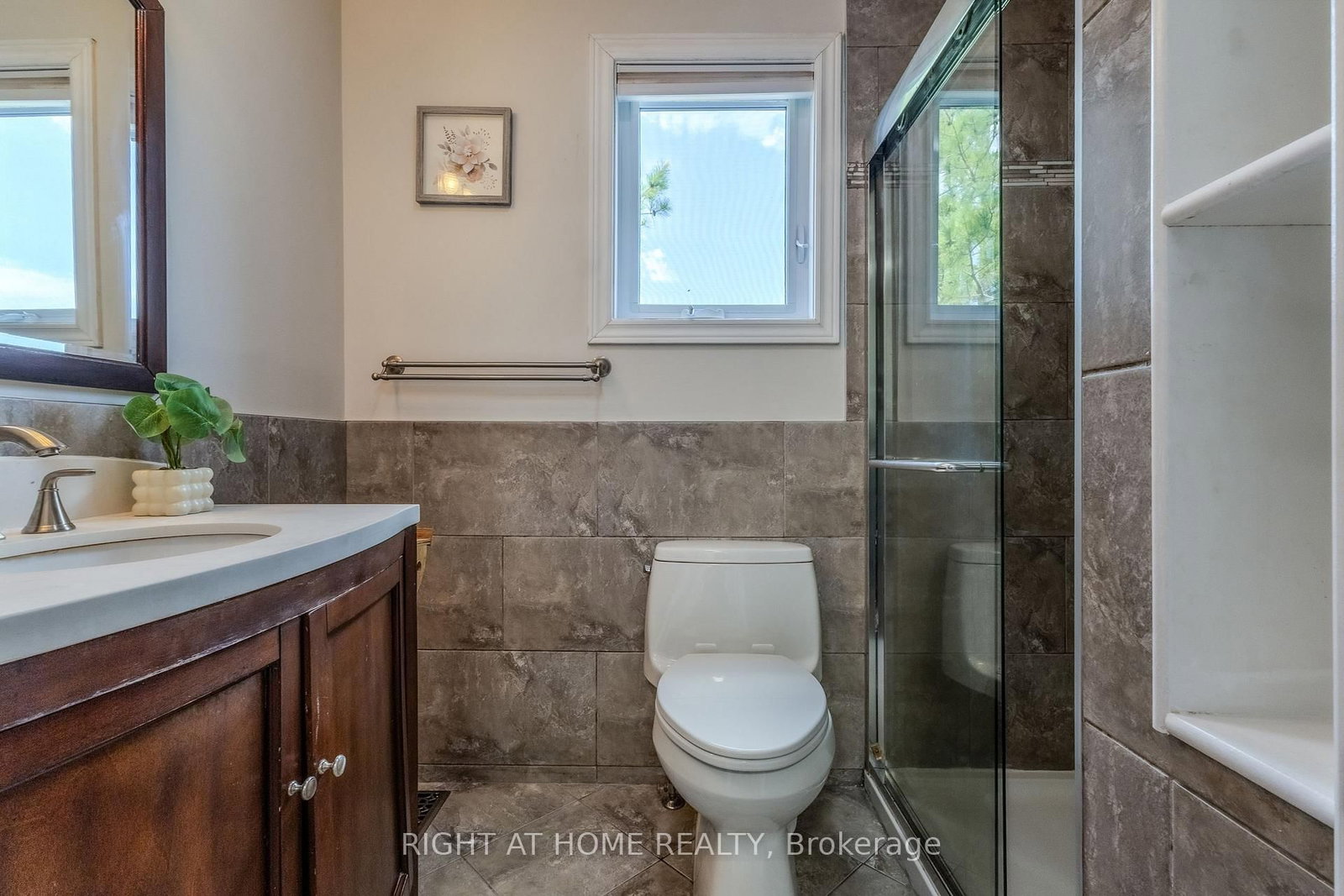 161 Pheasant Run Drive • Ottawa, ON photo 14