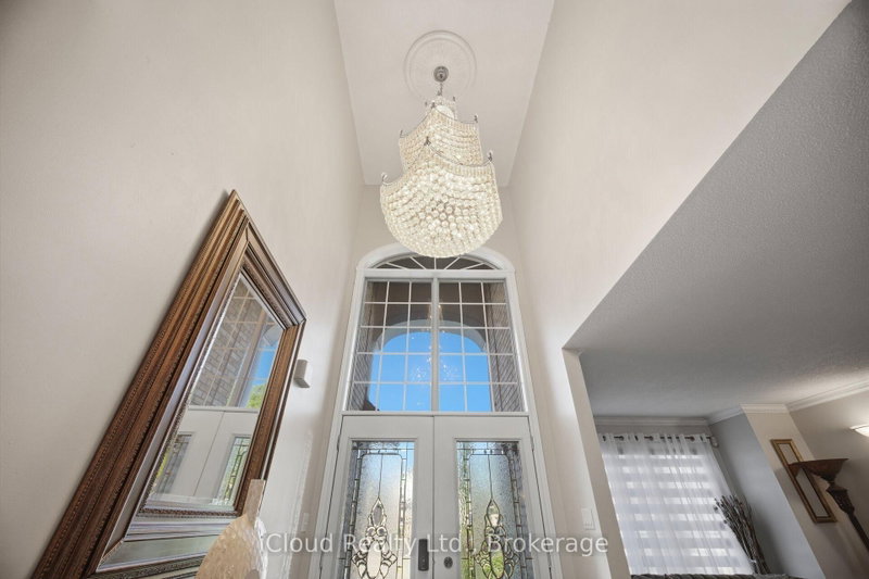 88 Southcreek Crt photo 4