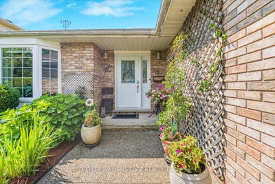 93 Wellandvale Drive — photo 2