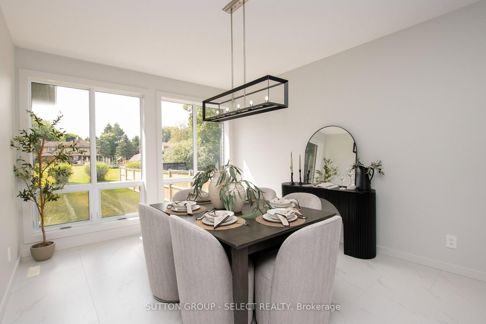 99 Optimist Drive • Southwold, ON photo 11
