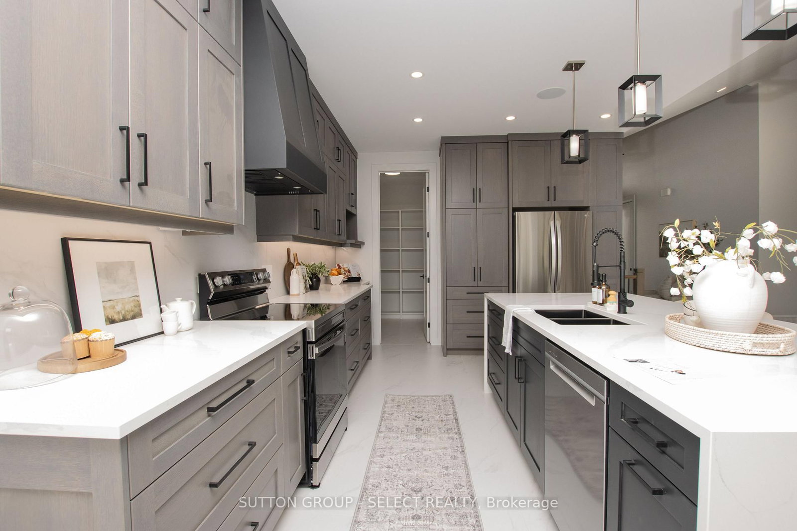 99 Optimist Drive • Southwold, ON photo 13