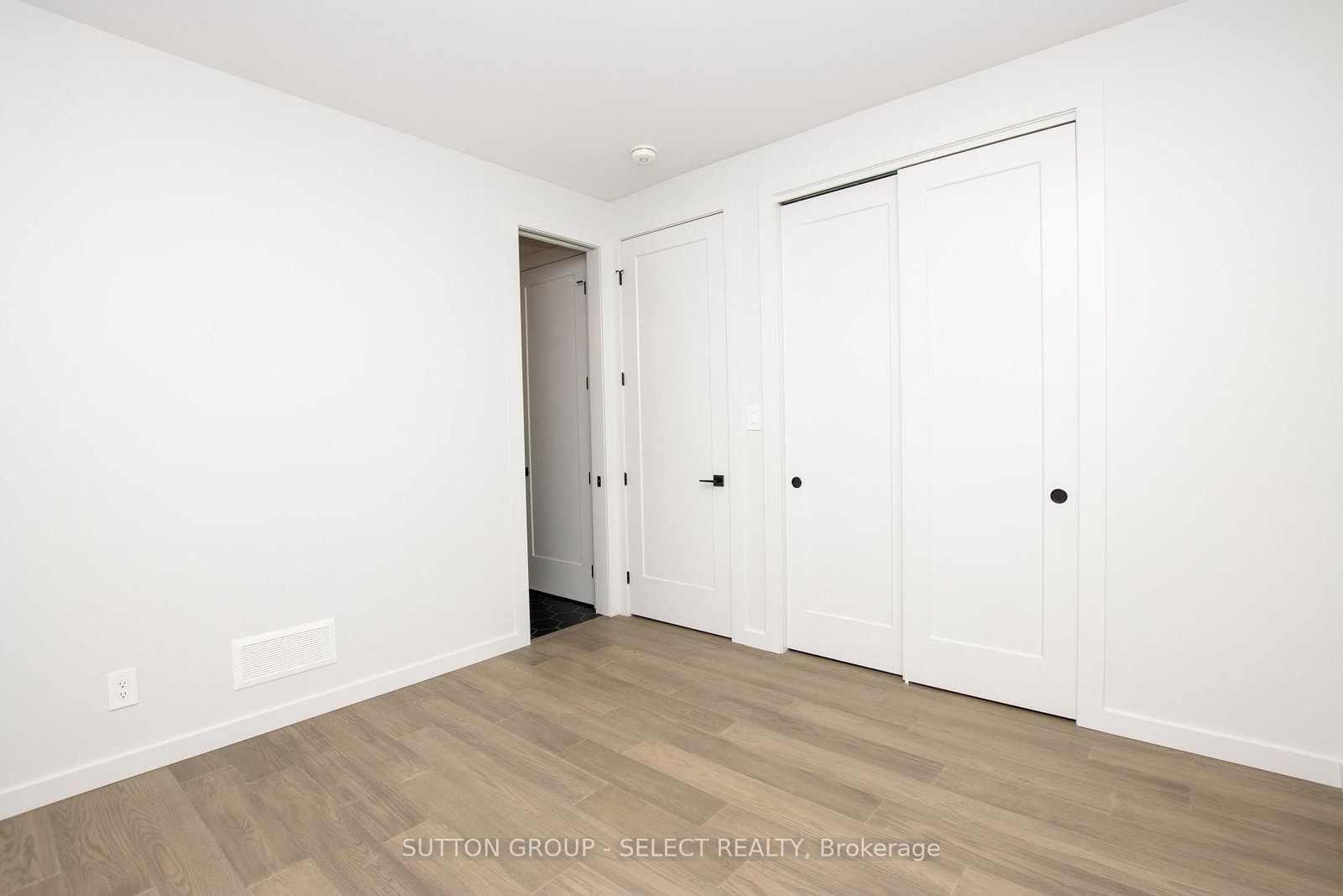 99 Optimist Drive • Southwold, ON photo 26