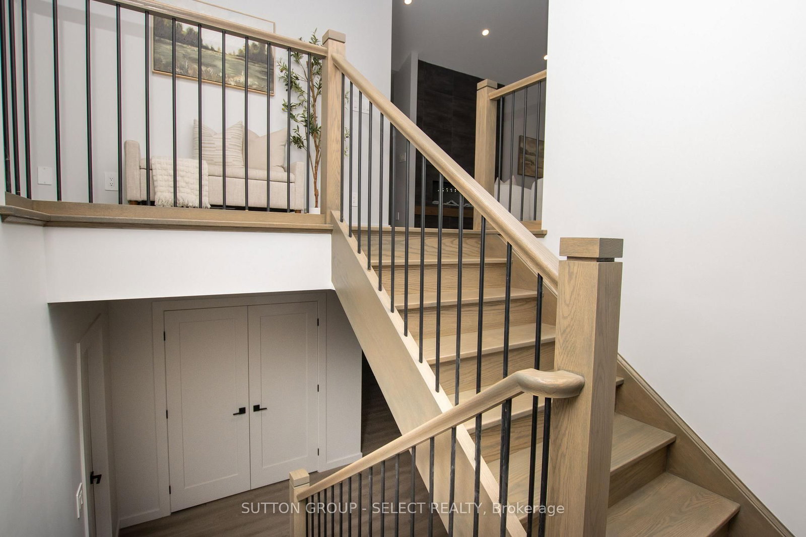 99 Optimist Drive • Southwold, ON photo 27