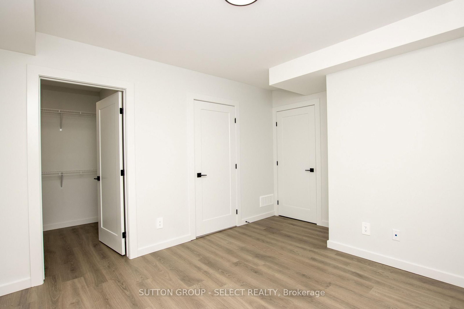 99 Optimist Drive • Southwold, ON photo 31