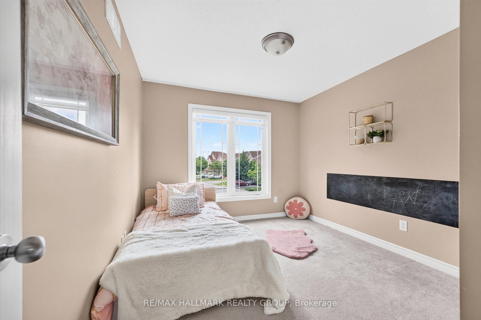 599 Malkowski Street • Ottawa, ON photo 20