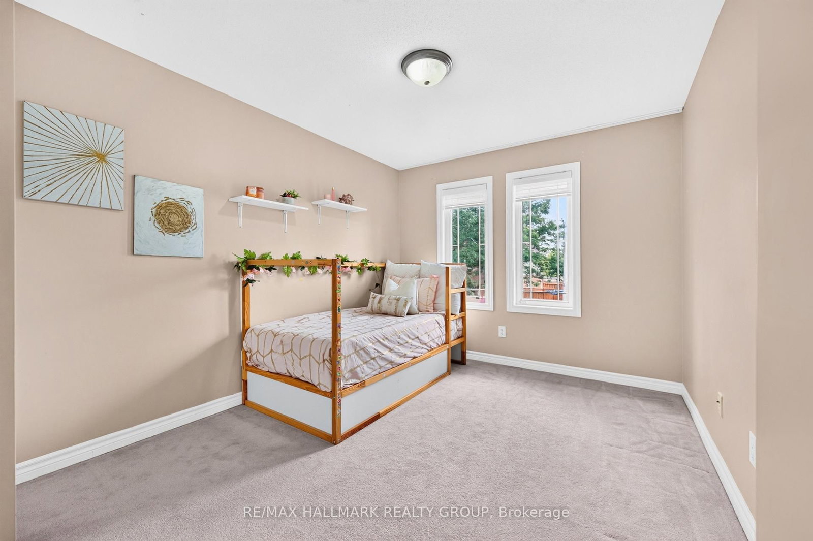 599 Malkowski Street • Ottawa, ON photo 24