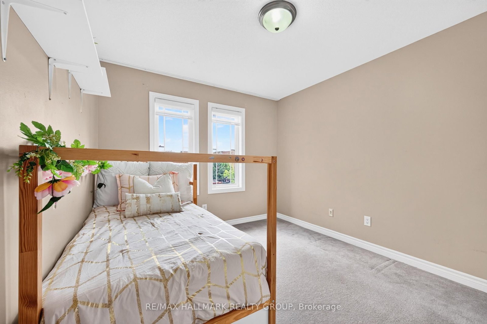 599 Malkowski Street • Ottawa, ON photo 26