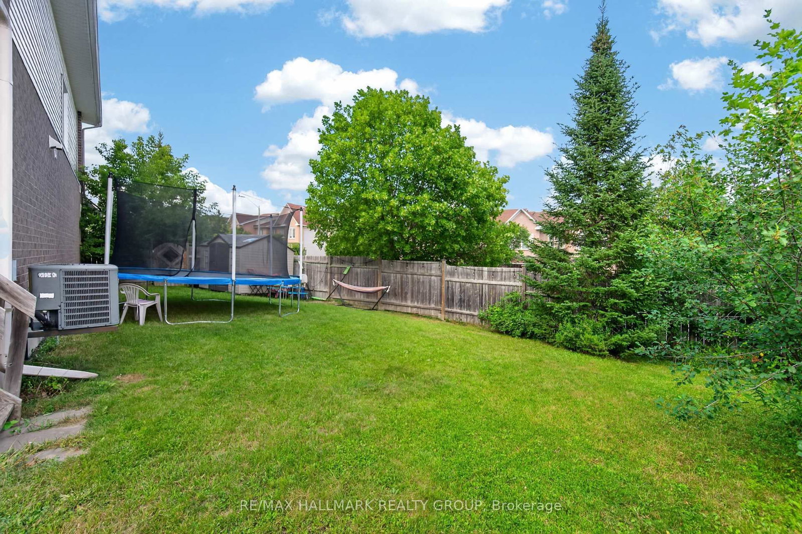 599 Malkowski Street • Ottawa, ON photo 29