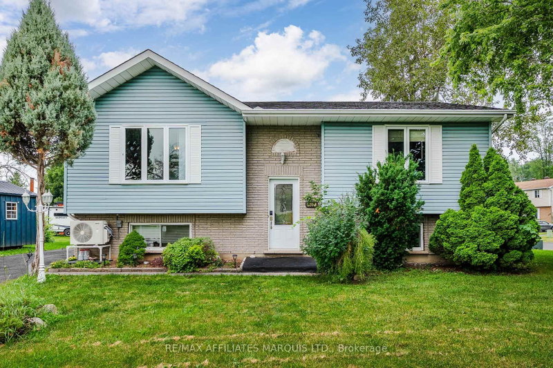 700 Lynn Street, Cornwall