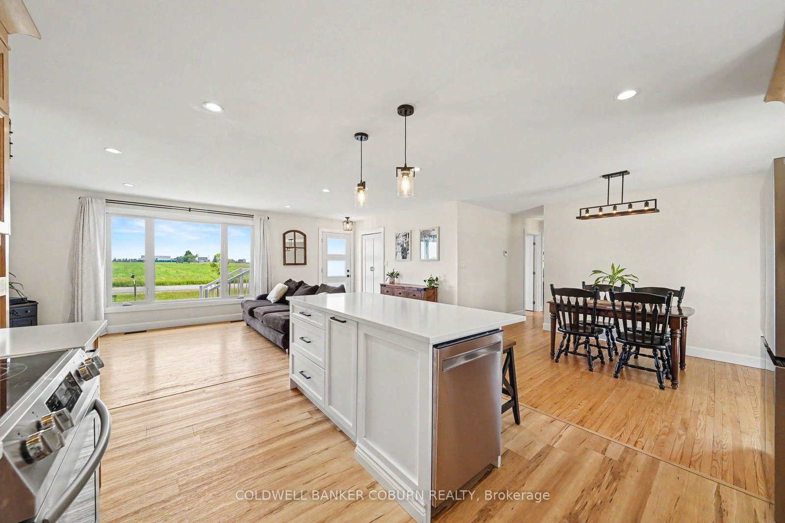 11895 Cloverdale Road • North Dundas, ON photo 9