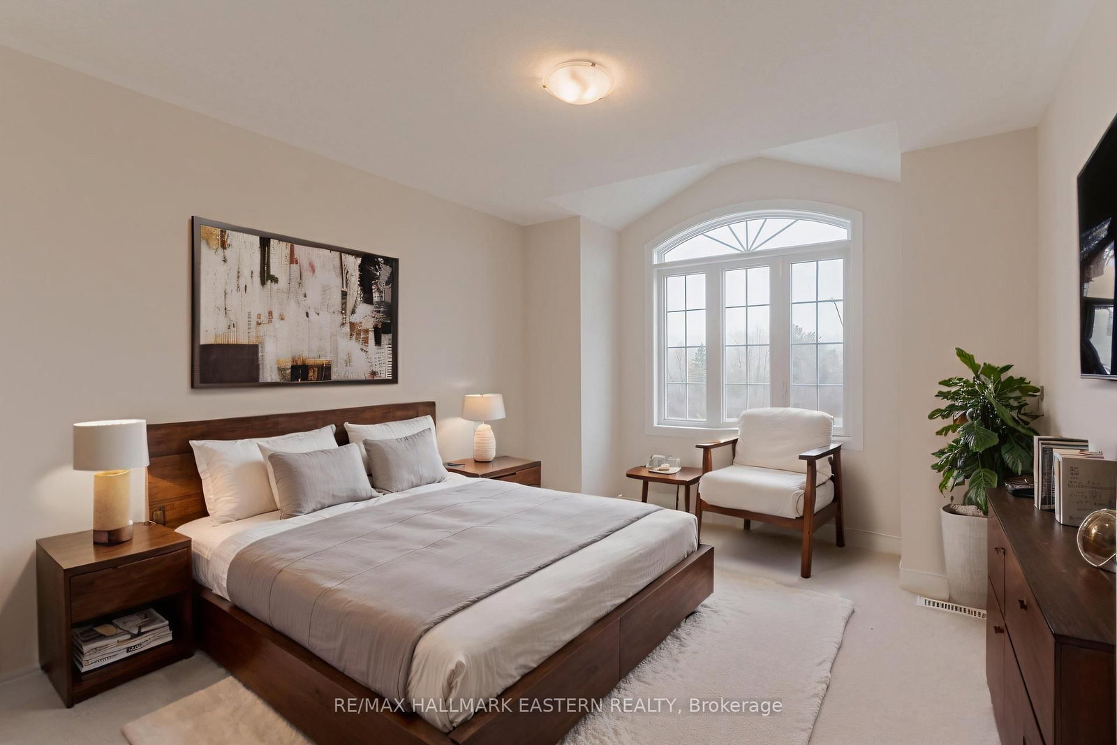 17 Coldbrook Drive • Cavan Monaghan, ON photo 6