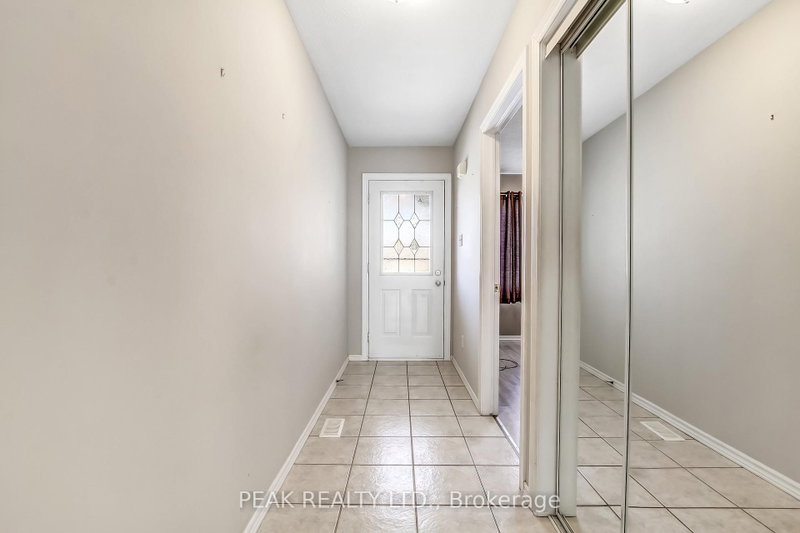 19 Hanlon Pl photo 4