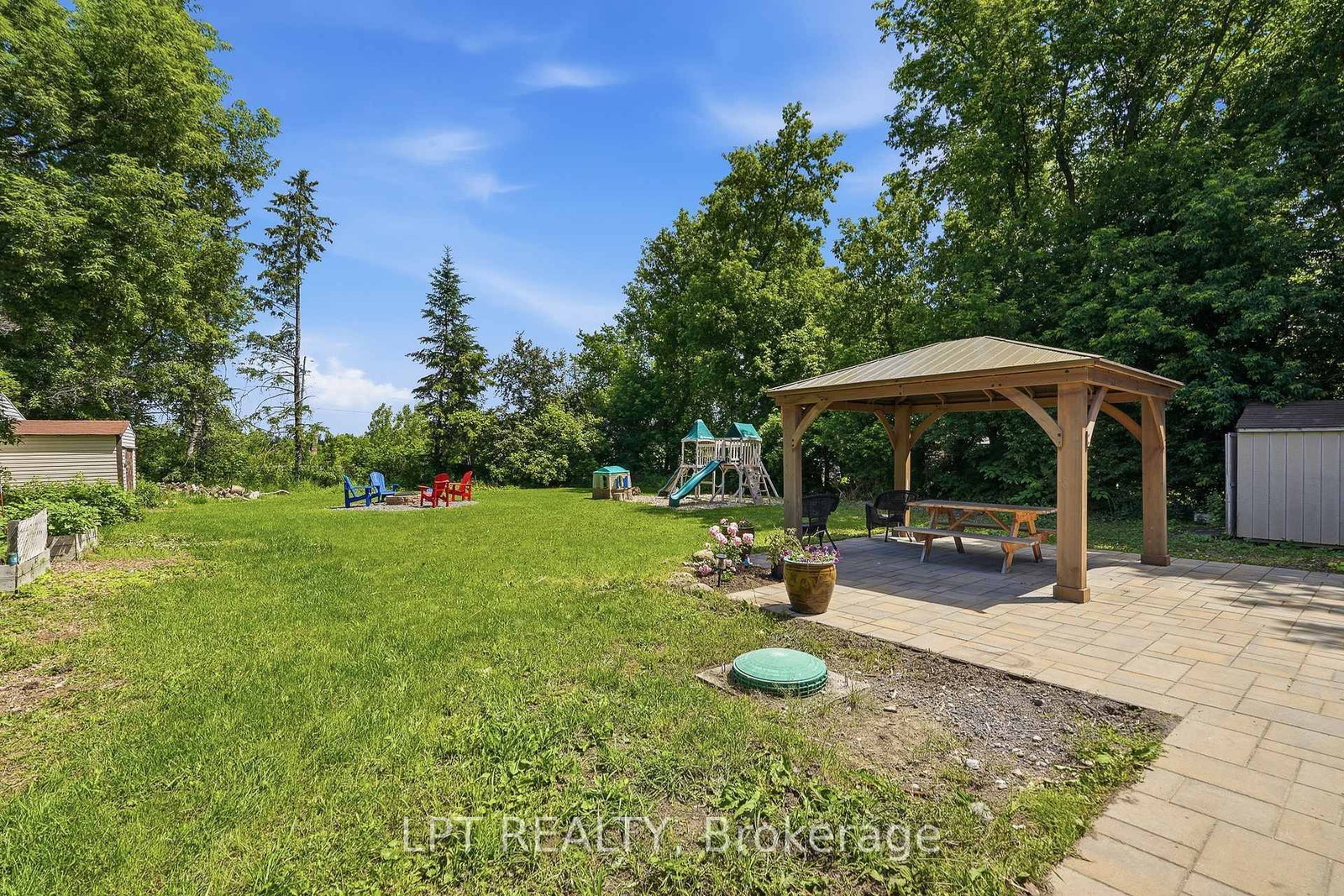 1467 Meadow Road N • Ottawa, ON photo 29