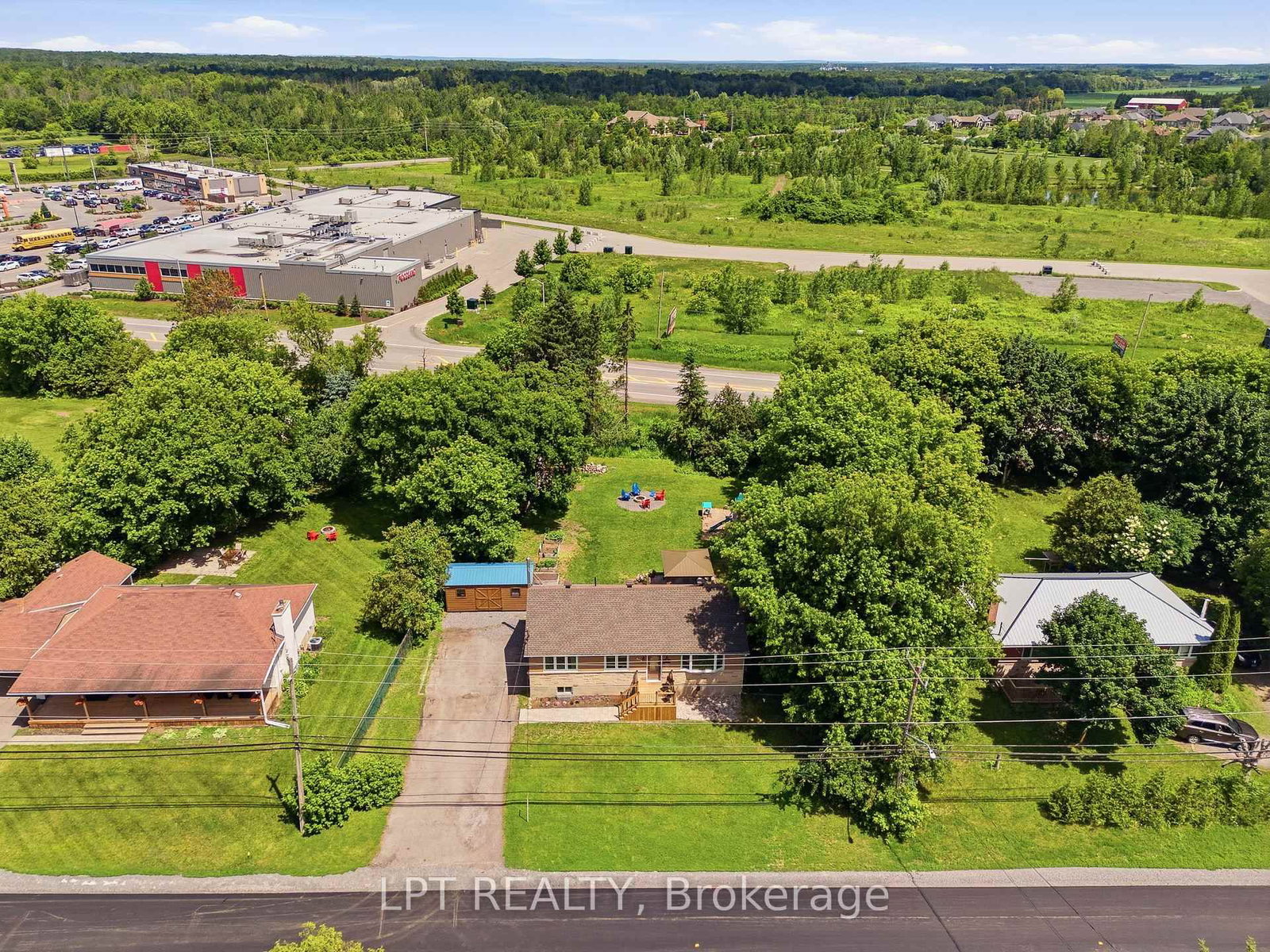 1467 Meadow Road N • Ottawa, ON photo 31