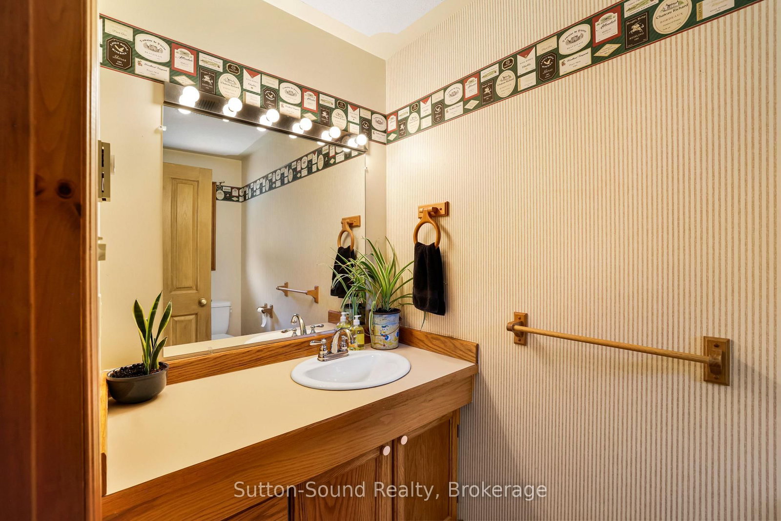 42 CARSON LAKE Crescent • South Bruce Peninsula, ON photo 26