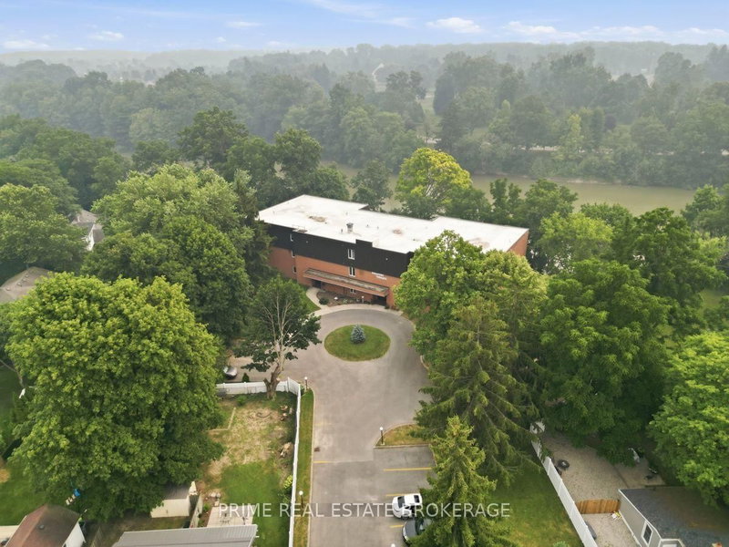 125 Elm St photo 2