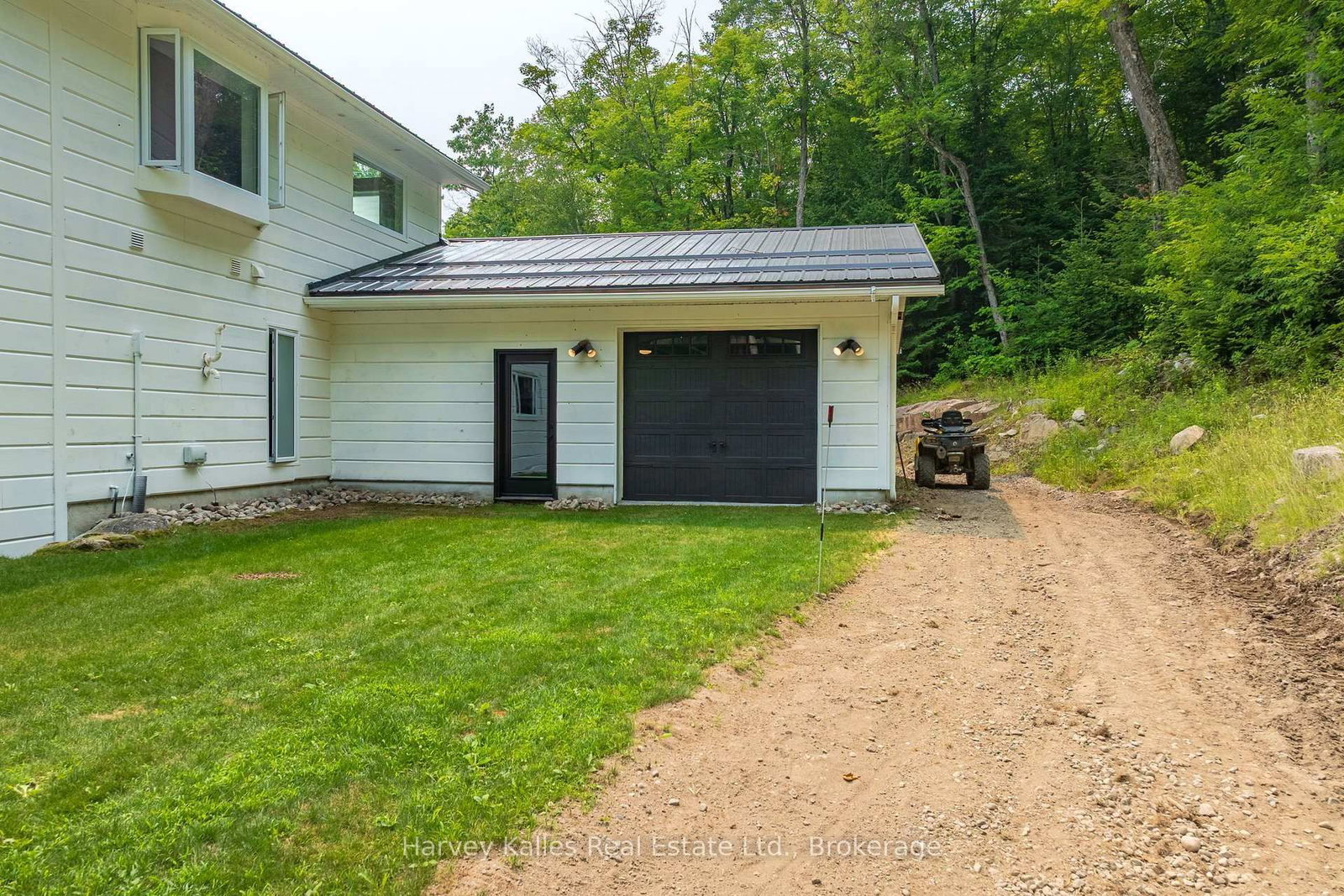 1106 North Pickerel Lake Road • Armour, ON photo 44