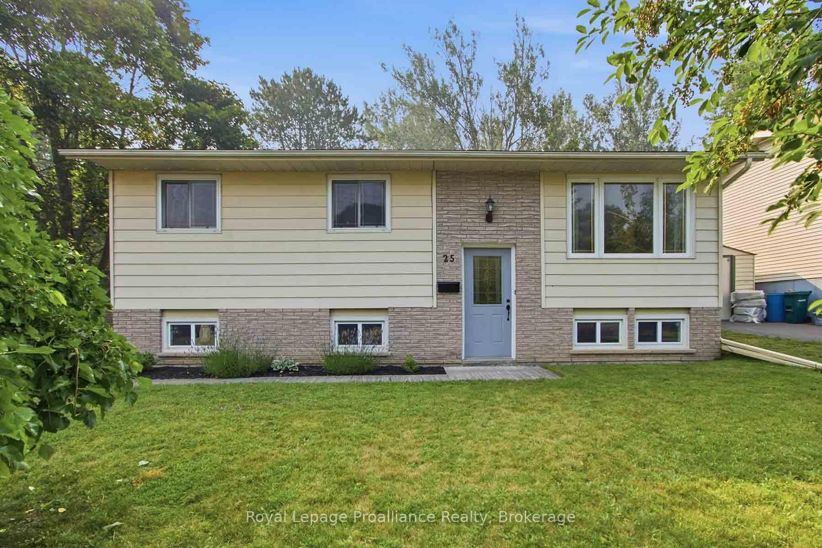 25 Radeski Street • Quinte West, ON photo 1