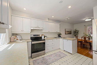543 Chester Street • London South, ON photo 8
