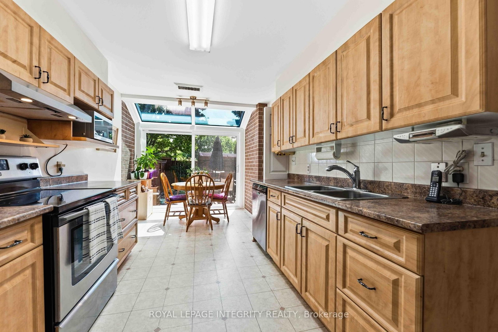 100 Hillside Drive • #27 • Ottawa, ON photo 11