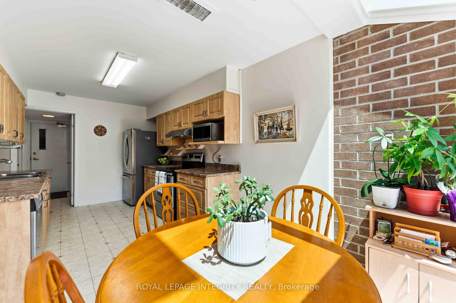 100 Hillside Drive • #27 • Ottawa, ON photo 13