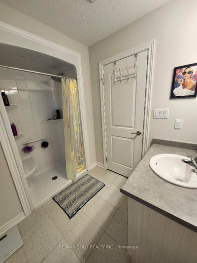 134 Sycamore Street • Welland, ON photo 5