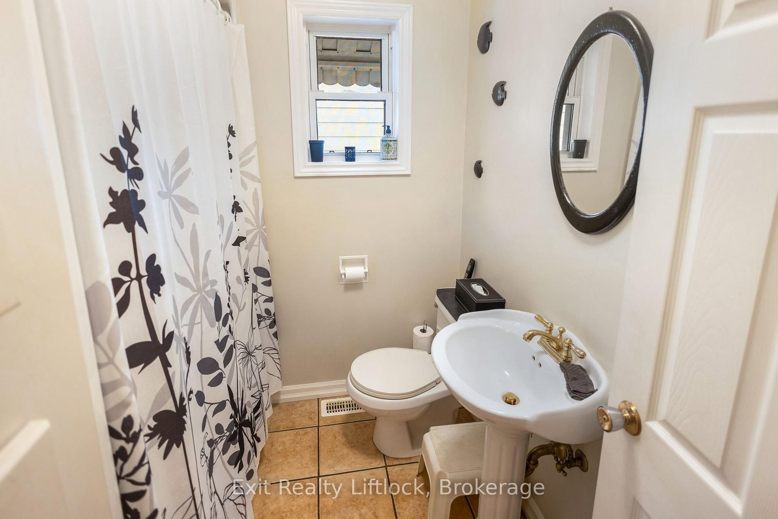 2 Edgewood Avenue • Douro-Dummer, ON photo 12